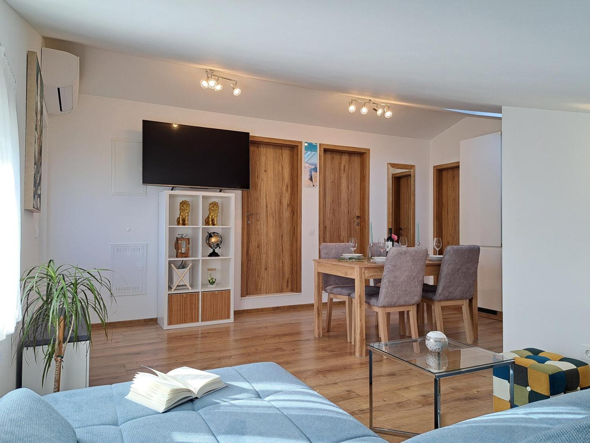 Apartments Jimmi Kaštela Kültér fotó